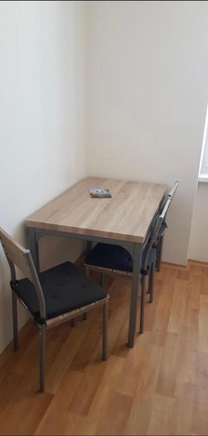 Apartmany - Skolni Chomutov Exterior photo